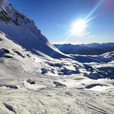 4-6p Belle Plagne, Skis Aux Pieds, Vue Montagne, Ensoleille Apartment *
